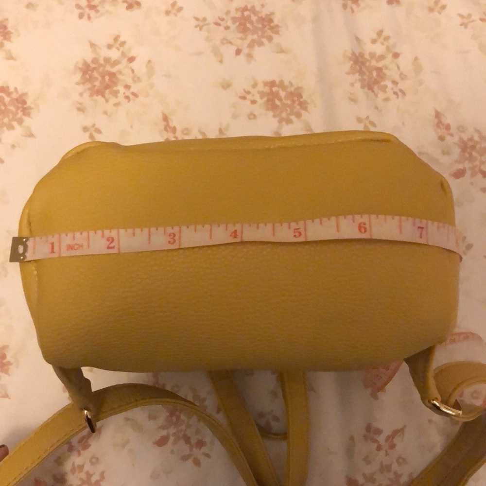 Yellow mini backpack - Picture 5 of 7